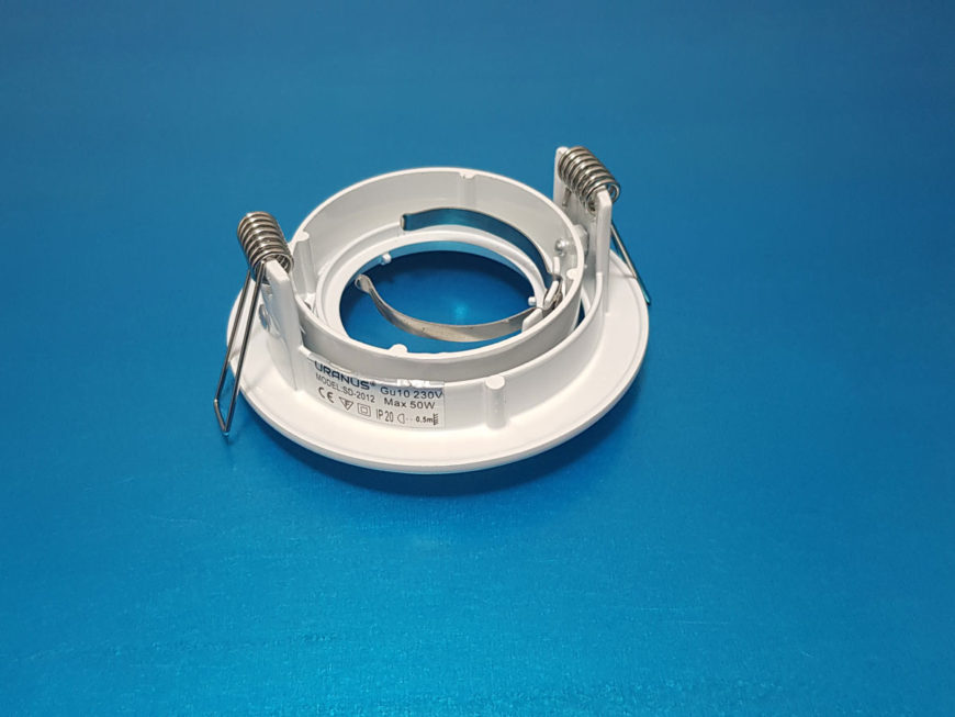 Fitting for GU10 Spotlight, White Swivel with Holder Elekron Limited